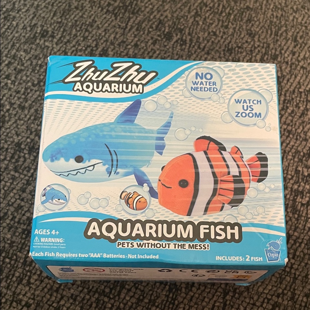 NWT Zhu Zhu Pet Aquarium Fish Toy Set - Shark and Clownfish